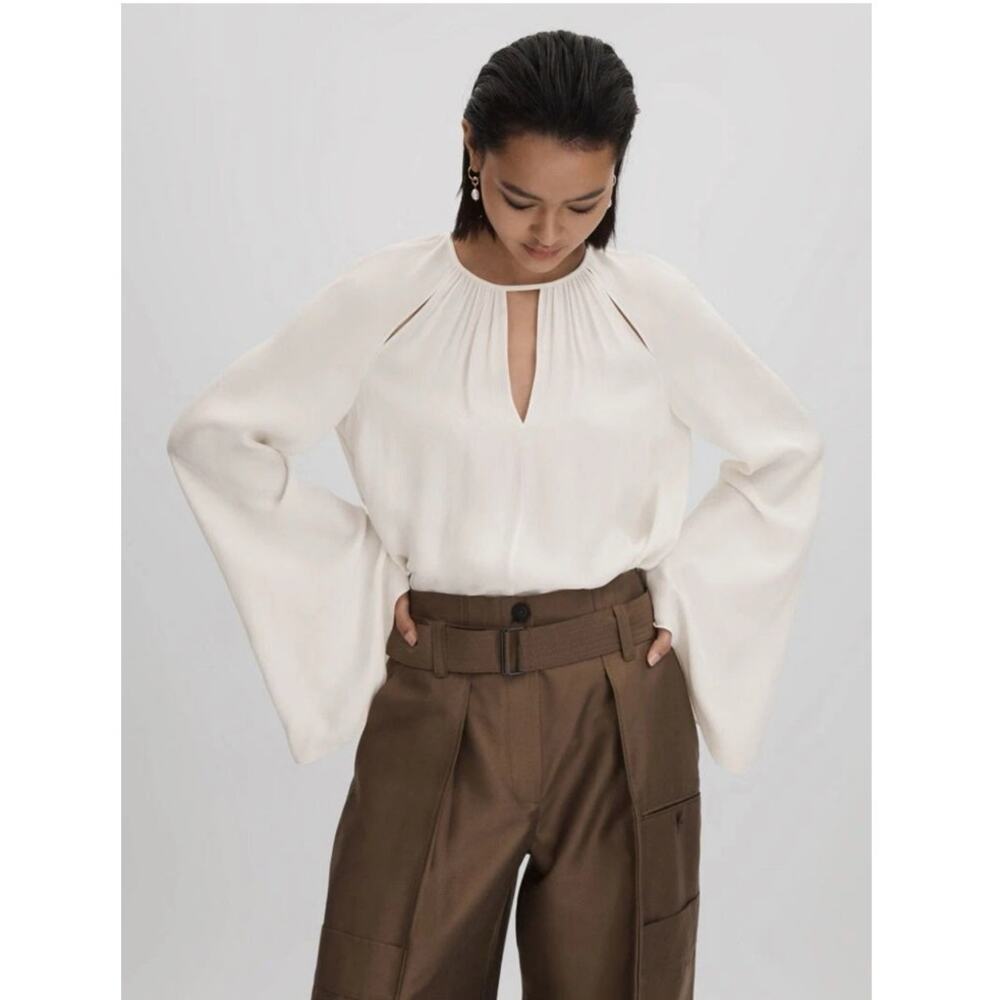 $210 NWT Reiss Gracie Cut Out Long Flute Sleeve Blouse Top Ivory Sz US 4